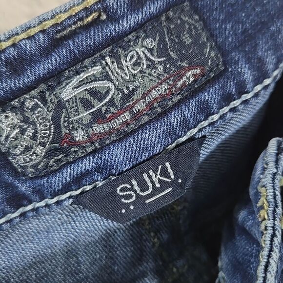 Silver Suki Mid Shorts Rolled Cuff Blue Jean Distressed Denim Women's 27 Small 4 - Picture 9 of 10